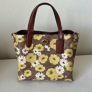 Coach Willow signature logo floral print tote